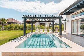 Bungallow w Pool bqq at Green Village Bca