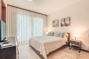 Exclusive 1br apt Nearby Beach at el Portillo Vc