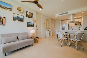 2br 5 Guests Private Balcony and Shared Pool