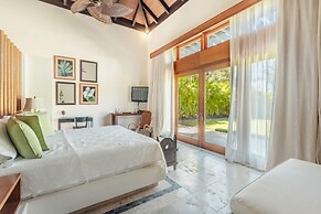 Bungalow With Pool and Backyard in Cap Cana