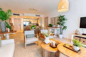 Chic apt With Ocean View at Punta Palmera Bb