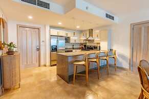 Chic apt With Ocean View at Punta Palmera Bb