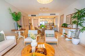 Chic apt With Ocean View at Punta Palmera Bb