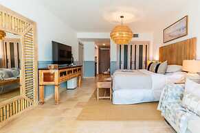 Chic apt With Ocean View at Punta Palmera Bb