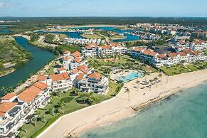 Chic apt With Ocean View at Punta Palmera Bb