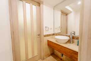 Chic apt With Ocean View at Punta Palmera Bb