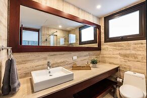 3br apt With Terrace and Beach Access Portillo