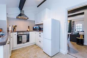 Cosy House Amazing Location Perfect for Couples