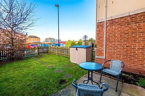 Modern House Ideal for Contractors Sleeps 8