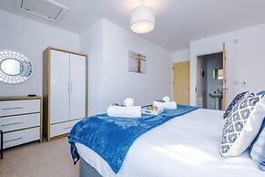 Modern House Ideal for Contractors Sleeps 8