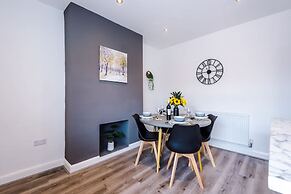 Pristine Home With Parking Ideal for Contractors