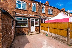 Pristine Home With Parking Ideal for Contractors