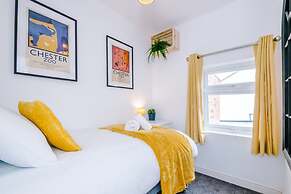 Stylish Home Incredible Location Sleeps 5