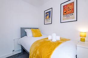 Stylish Home Incredible Location Sleeps 5