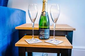 Lovely House Great Location Perfect for Couples