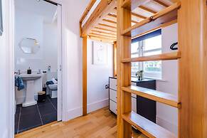 Lovely House Great Location Perfect for Couples
