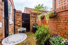 NEW Stylish City Centre Home Great Location