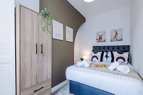 NEW Stylish City Centre Home Great Location