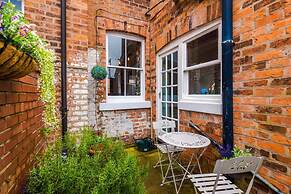 NEW Stylish City Centre Home Great Location