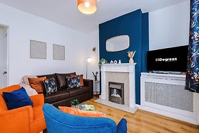 NEW Spacious Stylish Home City Centre Sleep 4
