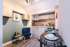 NEW Pristine Studio in the City-centre Sleeps 2
