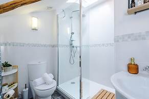 NEW Stunning Cottage Ideal for Families Groups
