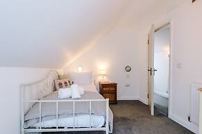 NEW Stunning Cottage Ideal for Families Groups