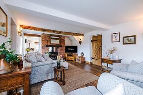 NEW Stunning Cottage Ideal for Families Groups