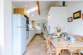NEW Stunning Cottage Ideal for Families Groups
