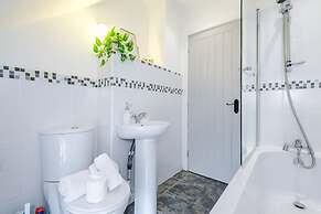 NEW Stunning Cottage Ideal for Families Groups