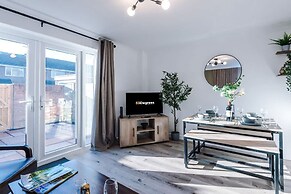 Gorgeous Home in Chester Sleeps 6 With Parking