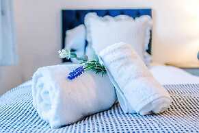 Gorgeous Home in Chester Sleeps 6 With Parking