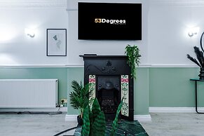 Comfy 4-bed Home Ideal for Workers Free Parking