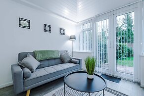Comfy 4-bed Home Ideal for Workers Free Parking