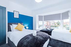 Spacious 3-bed Ideal for Long-term Business