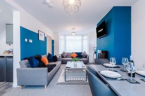Spacious 3-bed Ideal for Long-term Business