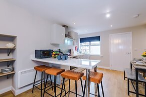 Modern City Centre 3 Bed Apartment Great for Couples