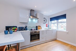 Modern City Centre 3 Bed Apartment Great for Couples