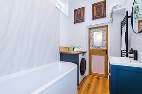 Cozy 3-bed Home Perfect for Business Groups