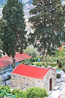 Villa St George