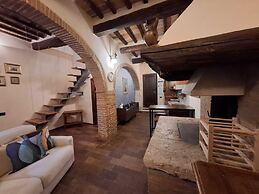 Il Pacchiarotto-Medieval Walls