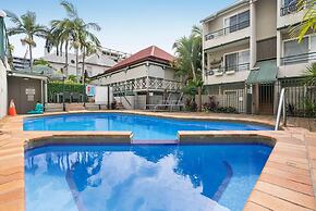 Comfortable Stay With Pool Access
