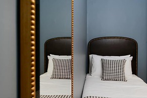 Hotel Emerald