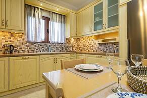Golden Coast Residences