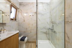 Golden Coast Residences