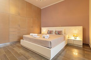Golden Coast Residences
