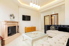 Golden Coast Residences