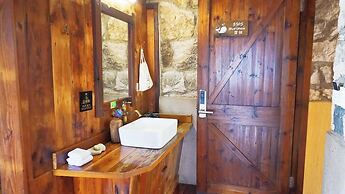 Aurora Rock Villa Resort
