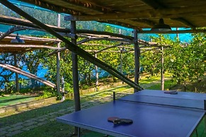 De Vivo Realty - Villa Blue Skyline