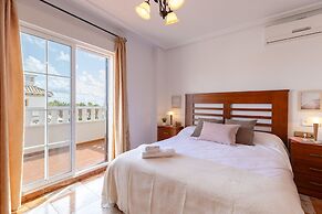 Honey Life Villa by Fidalsa